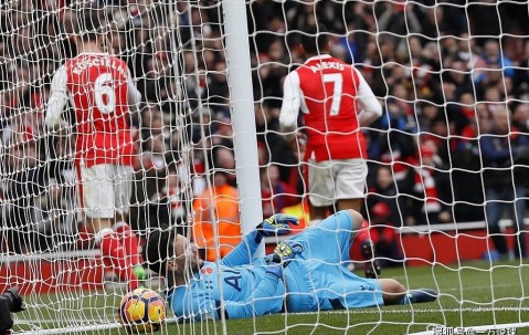 AG官方网站-热刺球员伤停情况严重，备战受影响