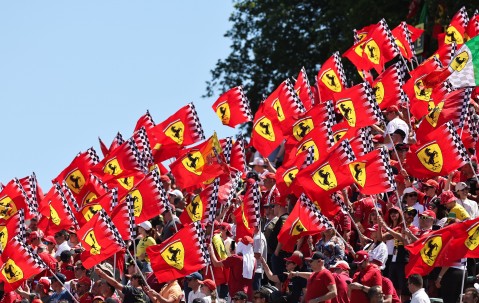 AG体育-那不勒斯大胜热那亚，主场势如破竹取得胜利