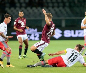 AG体育官网-包含蒙彼利埃主场告负，积分榜失分不断的词条